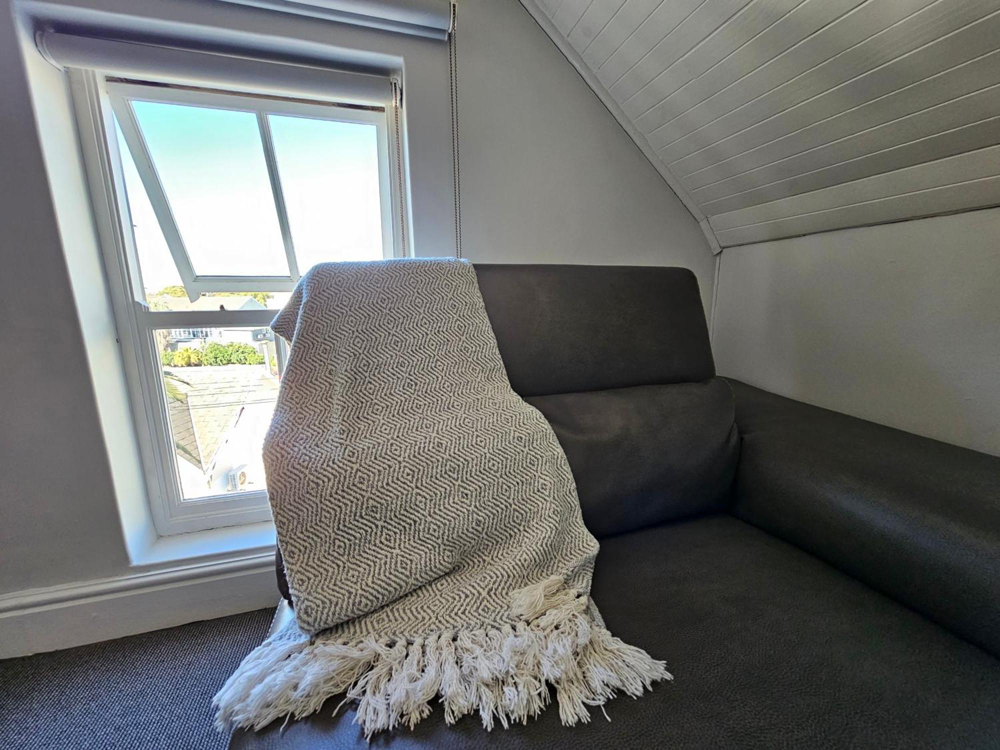 4 On Varneys Guest House Kapstaden Eksteriør billede
